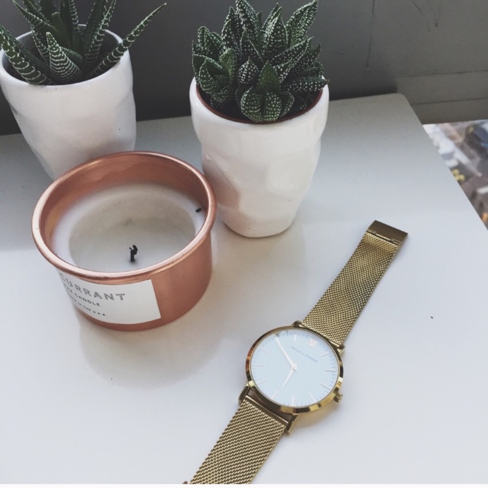 Larsson and Jennings watch